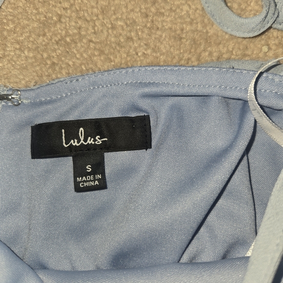 Elegant Light Blue Lace Dress - Picture 3 of 6